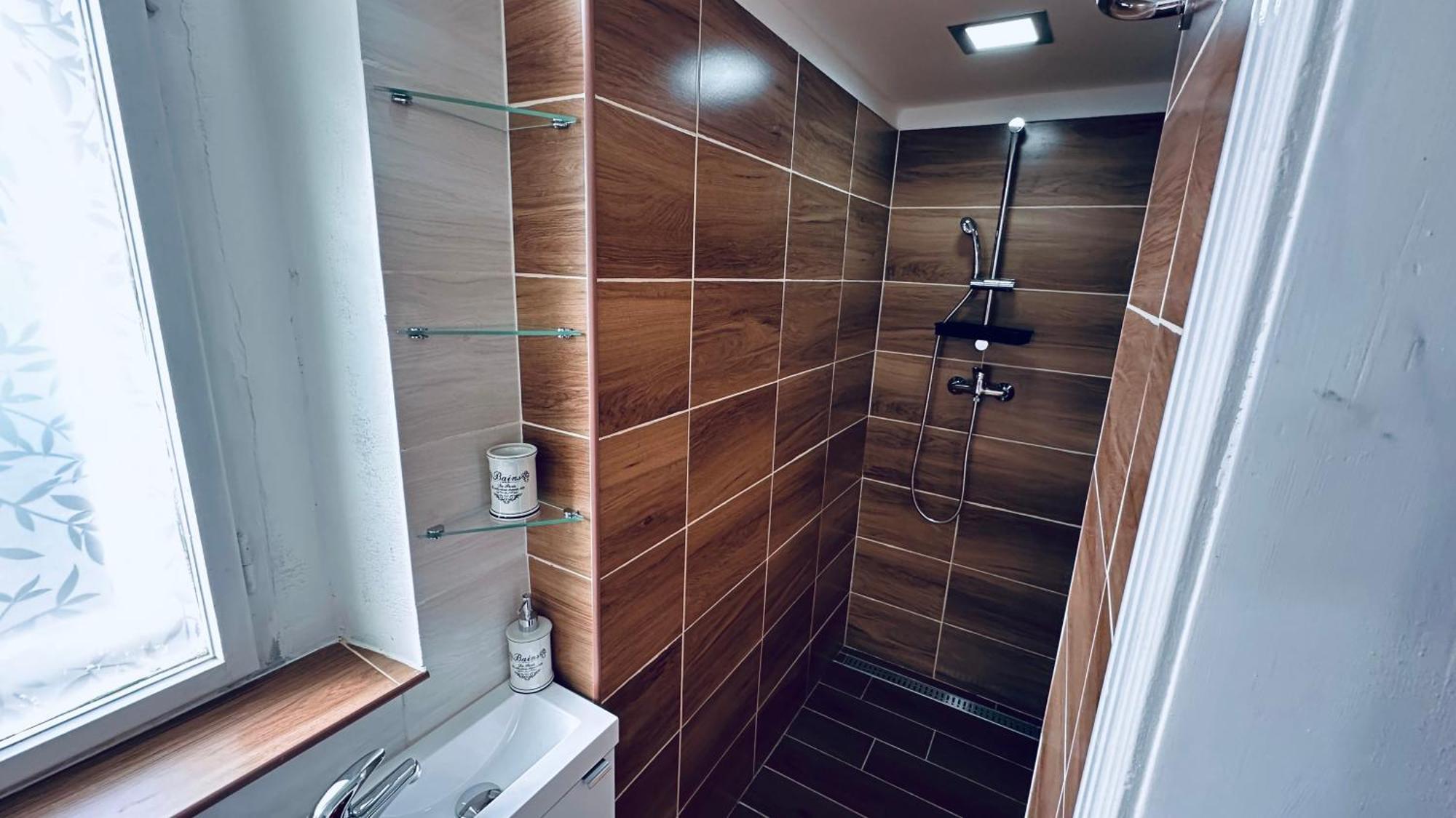 Apartman Alesta Bruntál Buitenkant foto